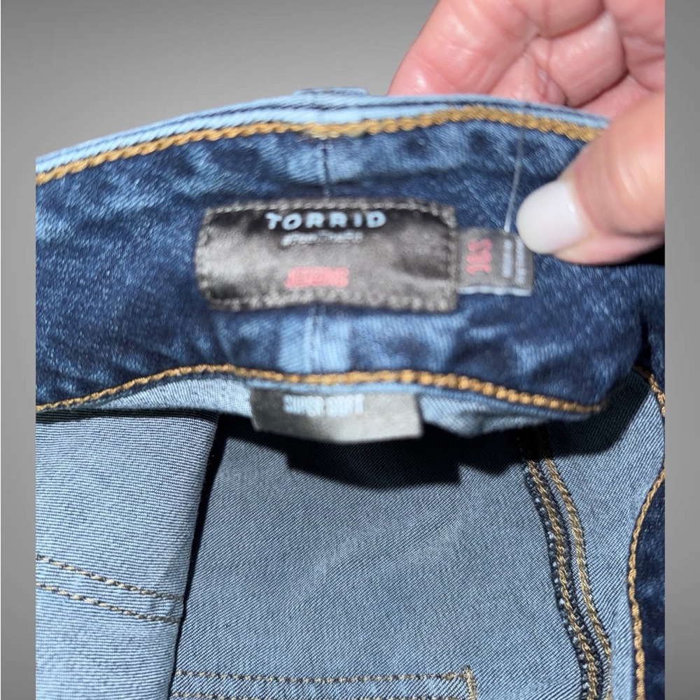 Torrid Women's Blue Jeggings 16p